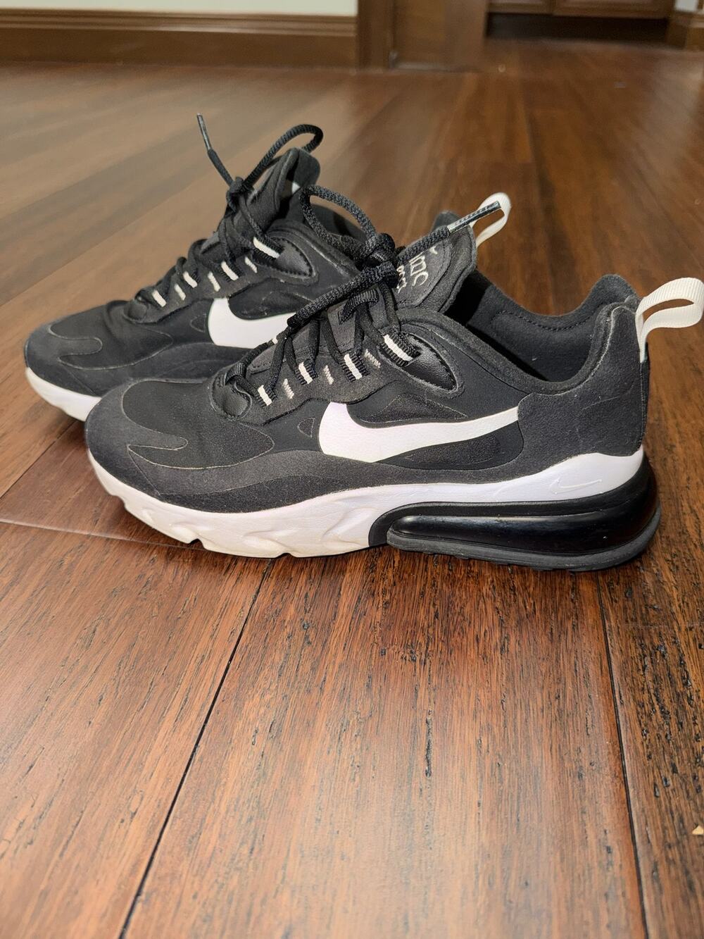 Nike Air Max 270 React "Black White“ Women’s Size 7